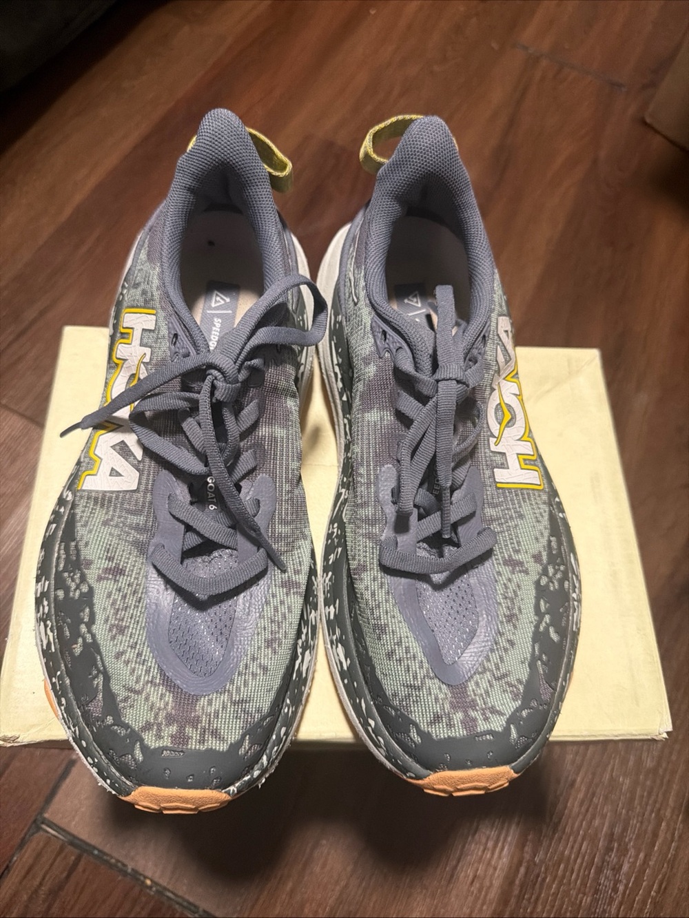 HOKA Speedgoat 6 Women's Trail Running Shoes Size 6.5 WIDE USED